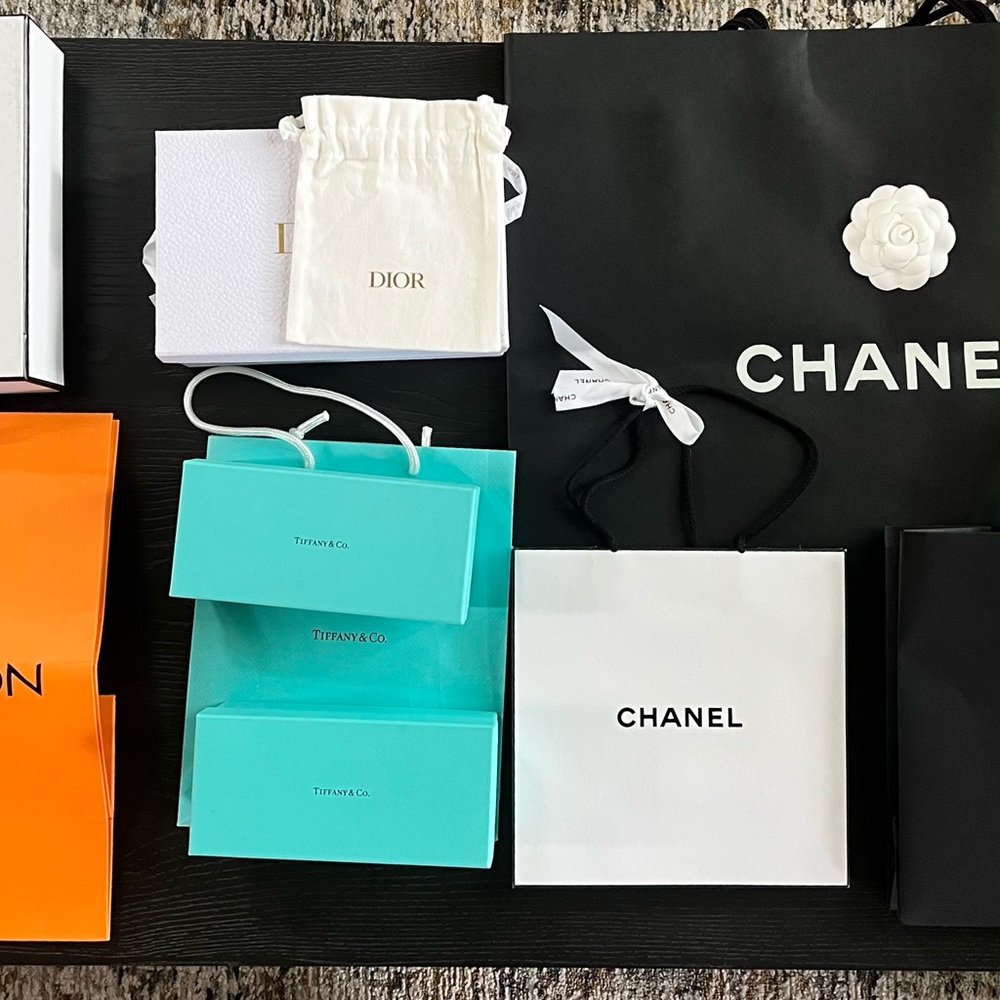 Luxury Designer Bags & Boxes: Tiffany, Chanel, Dior & Louis Vuitton